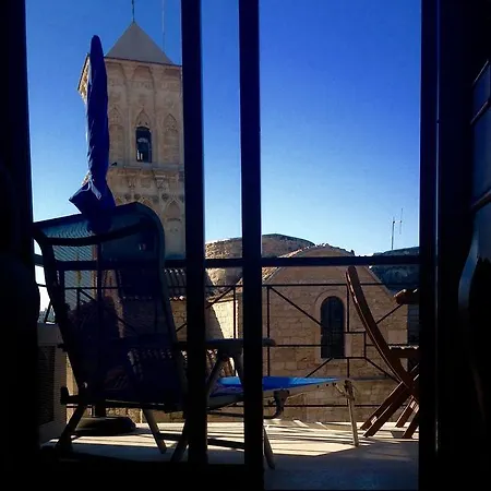 Saint Lazarus Street Landhaus *